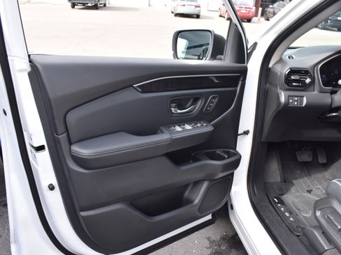 Certified 2023 Honda Pilot Elite image 25