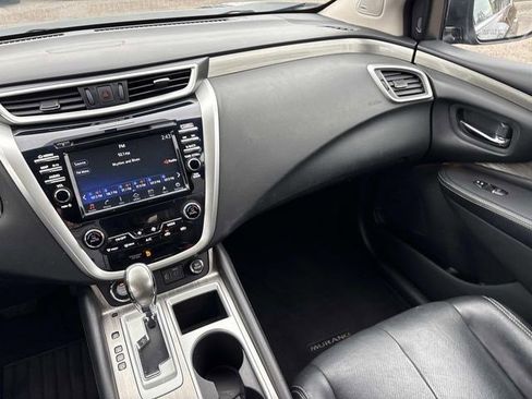 Used 2018 Nissan Murano SL w/ Moonroof Package image 16
