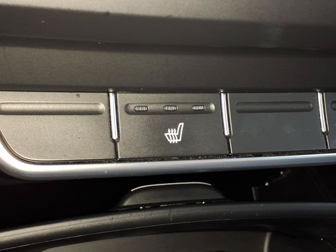 Used 2016 Kia Sorento AWD w/ LX Convenience Package image 18