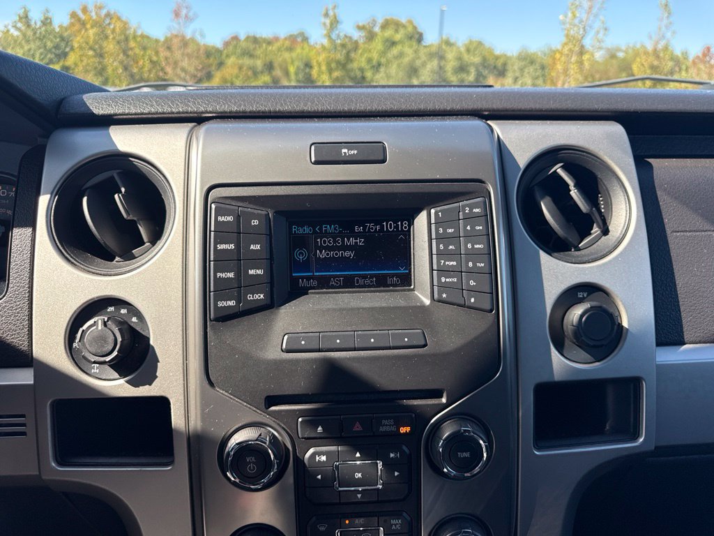 Used 2013 Ford F150 Raptor w/ Exterior Graphics Pkg AWD/4WD image 24
