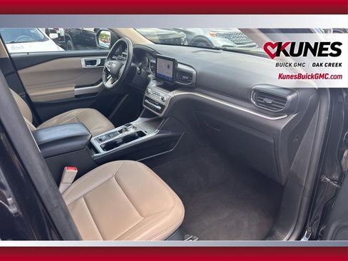 Used 2023 Ford Explorer XLT w/ Equipment Group 202A image 41