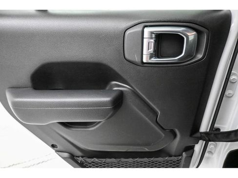 Used 2024 Jeep Wrangler Unlimited Sport AWD/4WD image 29