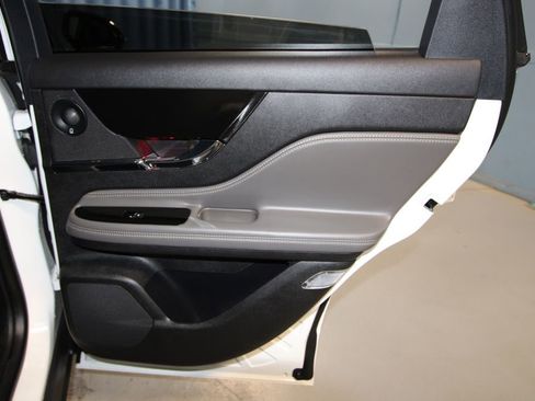 Used 2024 Lincoln Corsair Grand Touring w/ Equipment Group 302A image 30