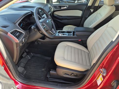 Used 2024 Ford Edge SEL w/ Convenience Package image 12