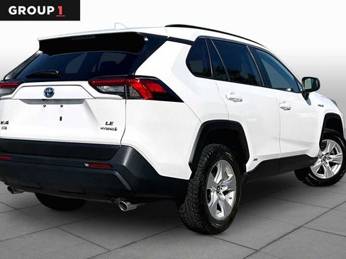 Used 2020 Toyota RAV4 LE AWD/4WD image 13