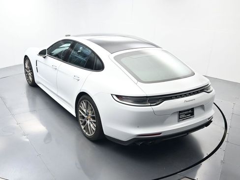 Certified 2023 Porsche Panamera Platinum Edition image 36