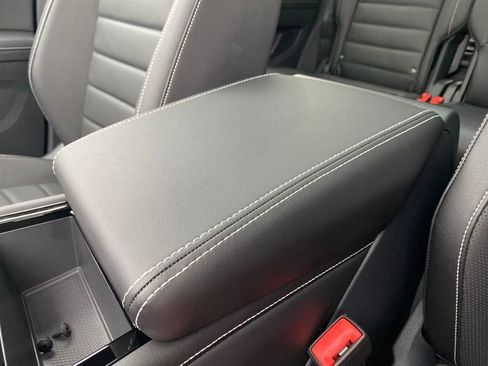 New 2025 Volkswagen Atlas Cross Sport SEL image 22