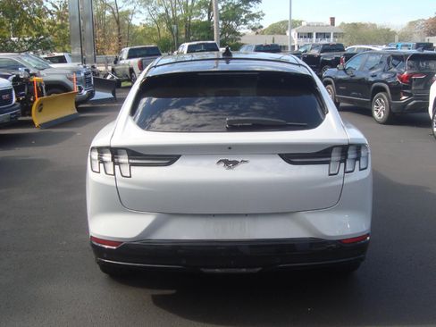 Used 2021 Ford Mustang Mach-E Premium image 5