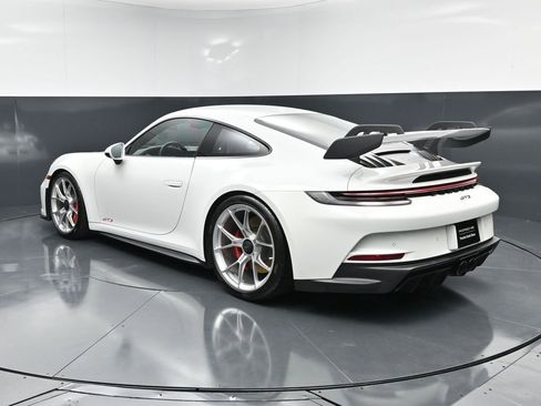 Certified 2024 Porsche 911 GT3 RWD image 3