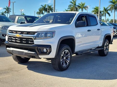 Used 2021 Chevrolet Colorado W/T w/ WT Convenience Package image 3