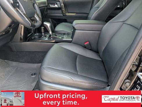 Used 2023 Toyota 4Runner TRD Off-Road Premium w/ Moonroof Package AWD/4WD image 12