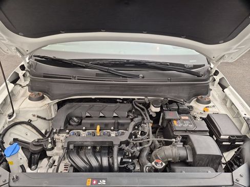 Used 2025 Hyundai Venue SEL FWD image 34