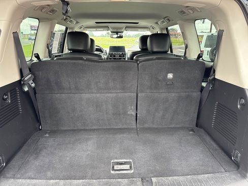 Used 2021 Nissan Armada SL w/ Captain's Chairs Package image 8
