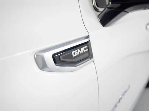 Used 2023 GMC Yukon Denali AWD/4WD image 33