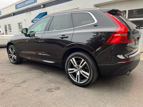 Used 2020 Volvo XC60 T6 Momentum w/ Protection Package Premier AWD/4WD image 2