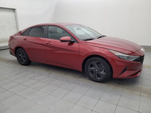 Used 2023 Hyundai Elantra SEL w/ Preferred Accessory Package image 11