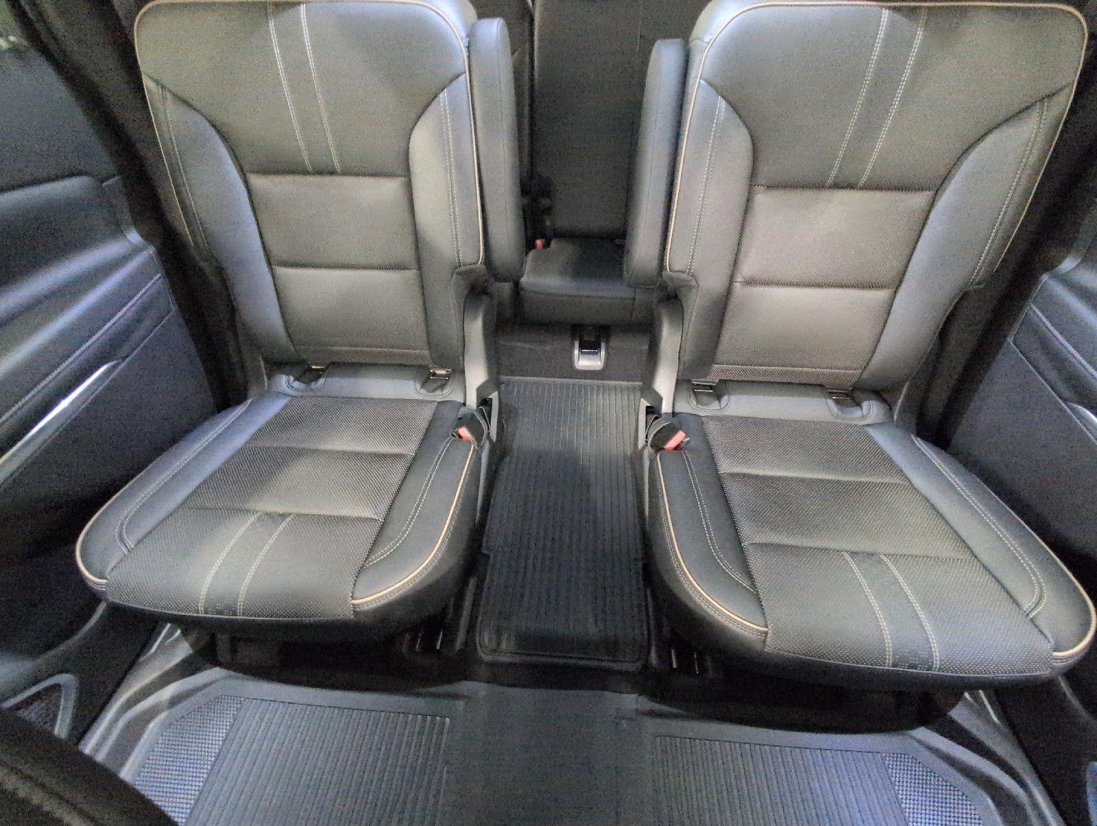 Used 2026 Chevrolet Traverse High Country w/ LPO, Floor Liner Package AWD/4WD image 24