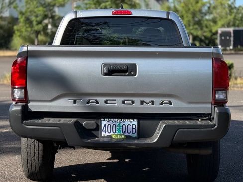 Used 2022 Toyota Tacoma SR RWD image 4