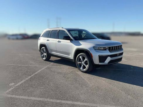 New 2026 Jeep Grand Cherokee Limited image 16