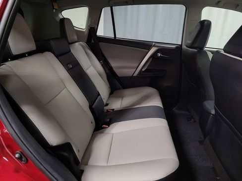 Used 2018 Toyota RAV4 Limited image 24