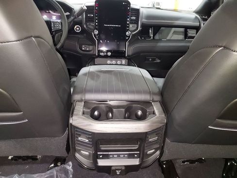 New 2026 RAM 2500 Limited image 10