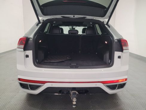 Used 2021 Volkswagen Atlas Cross Sport SE w/ Panoramic Sunroof Package FWD image 29