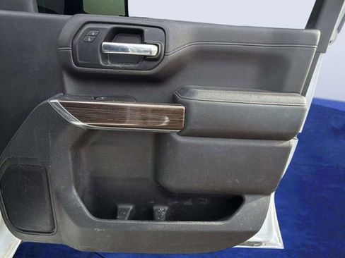 Used 2020 Chevrolet Silverado 2500 LT w/ Z71 Off-Road Package image 14