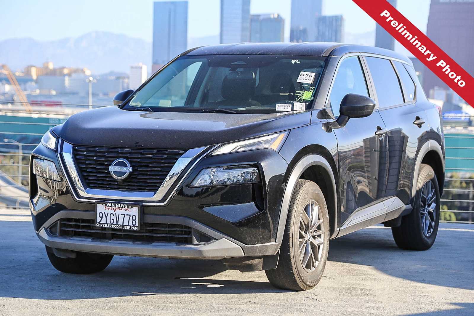 Used 2023 Nissan Rogue S AWD/4WD image 1