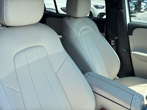 Certified 2026 Mercedes-Benz GLB 250 4MATIC image 11