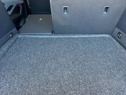 New 2026 Volkswagen Tiguan SE image 14