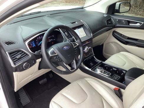 Used 2019 Ford Edge Titanium w/ Equipment Group 301A image 27