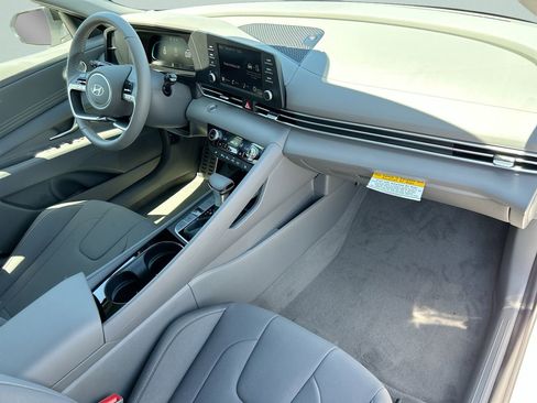 New 2026 Hyundai Elantra SEL Sport Premium FWD image 18
