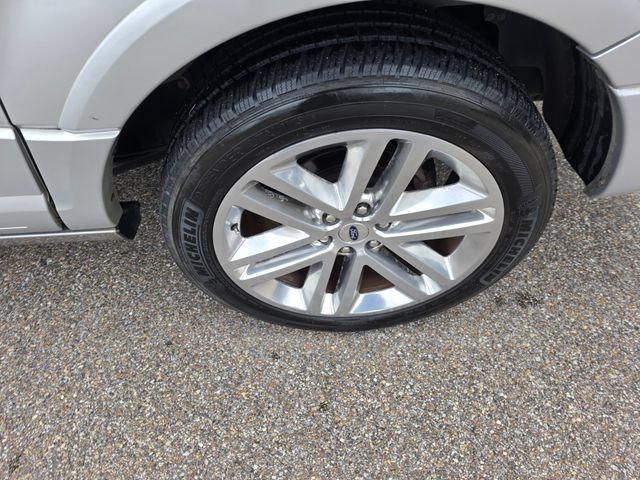 Used 2017 Ford Expedition EL Platinum AWD/4WD image 10