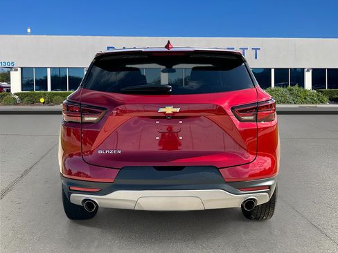 Used 2023 Chevrolet Blazer LT FWD image 6