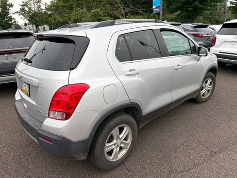 Used 2016 Chevrolet Trax LT w/ LT Convenience Package AWD/4WD image 13