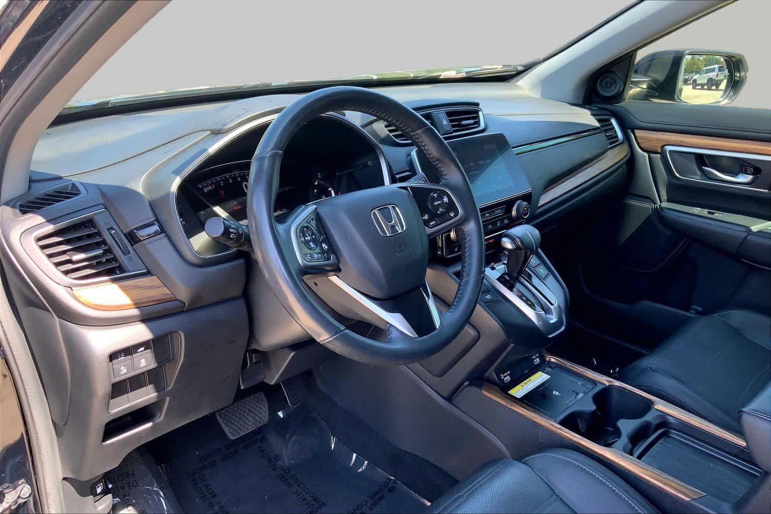 Used 2020 Honda CR-V Touring image 18