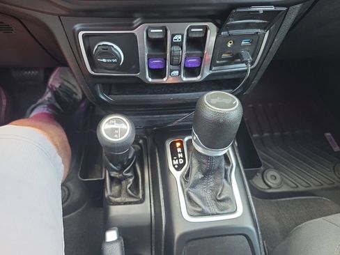 Used 2020 Jeep Wrangler Unlimited Sport AWD/4WD image 20