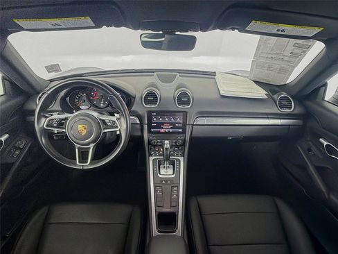 Used 2022 Porsche 718 Cayman w/ Premium Package image 14