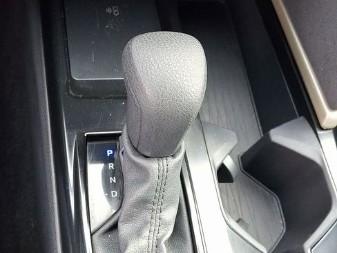 Used 2025 Toyota Camry LE image 14