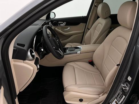 Used 2022 Mercedes-Benz GLC 300 GLC 300 image 11