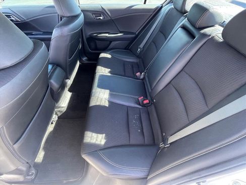 Used 2016 Honda Accord Sport image 21