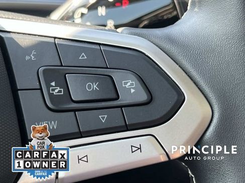 Used 2025 Volkswagen Tiguan SE w/ Panoramic Sunroof Package AWD/4WD image 22