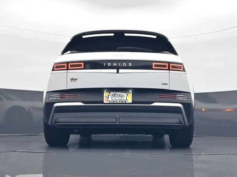 New 2025 Hyundai Ioniq 5 SEL image 26