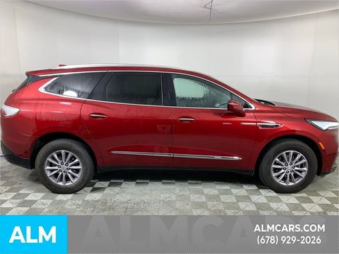 Used 2024 Buick Enclave Premium image 10