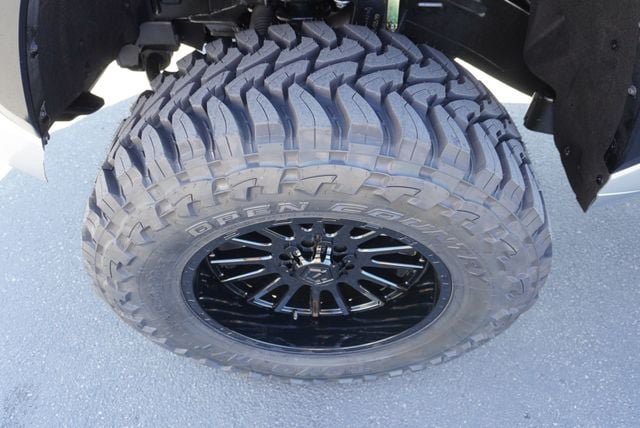 Used 2026 Toyota Tundra Platinum AWD/4WD image 18