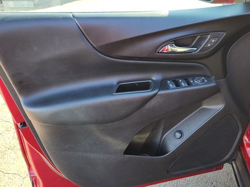 Used 2019 Chevrolet Equinox LT image 10