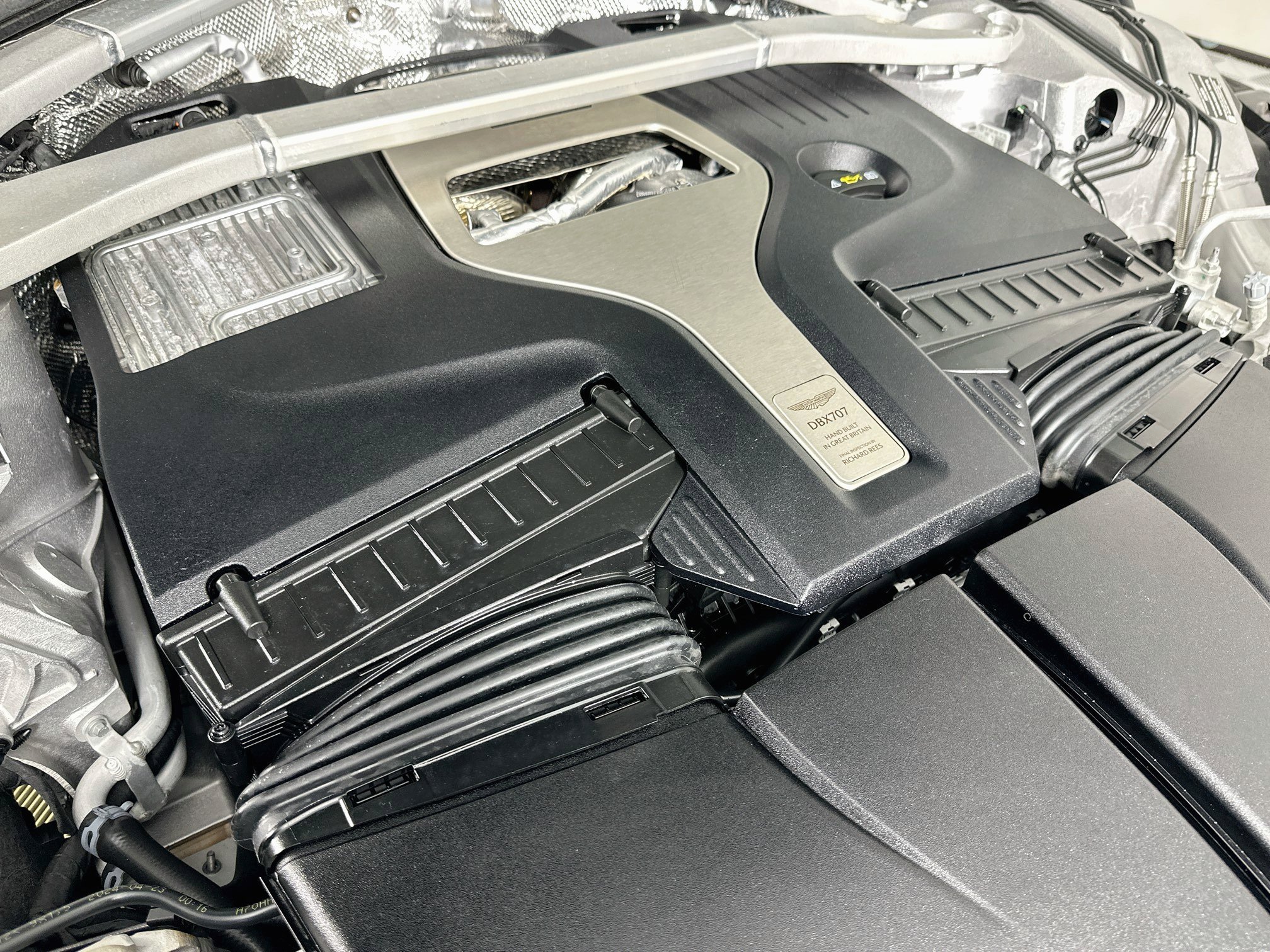 Used 2025 Aston Martin DBX 707 AWD/4WD image 32