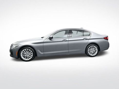 Used 2023 BMW 530i xDrive image 8