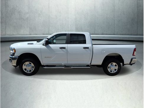 Used 2024 RAM 2500 Big Horn w/ Bed Utility Group AWD/4WD image 2