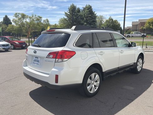 Used 2012 Subaru Outback 2.5i Premium w/ All-Weather Pkg AWD/4WD image 5